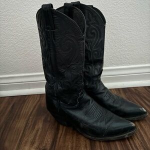 Justin cowboy boots 7